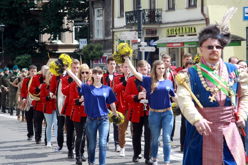 Bractwo Kurkowe przemaszerowało przez Lublin (ZDJĘCIA, WIDEO)