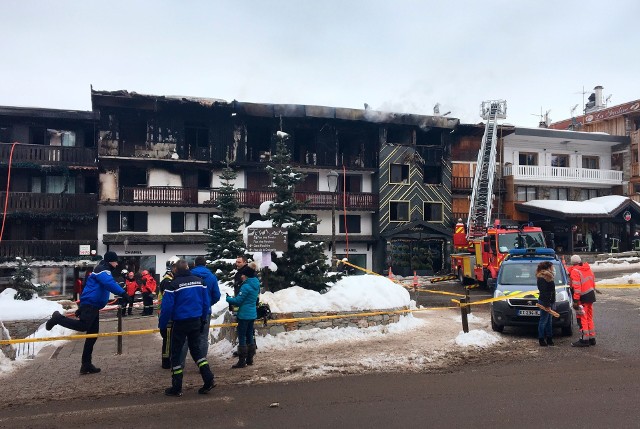 Spalony budynek w Courchevel