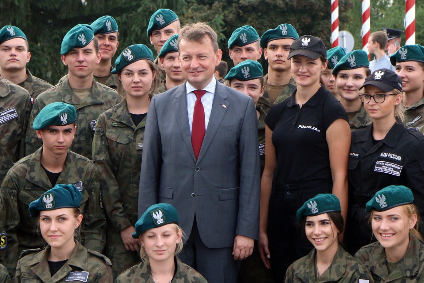 W Dęblinie będzie Lotnicza Akademia Wojskowa. Szef MON przyjechał z okazji 100-lecia polskiego lotnictwa wojskowego (ZDJĘCIA)