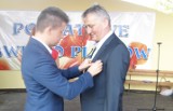 Doktor Zbigniew Koniusz z Pińczowa odznaczony przez prezydenta Andrzeja Dudę Srebrnym Krzyżem Zasługi