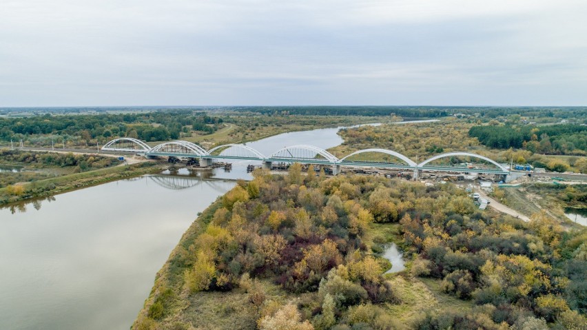 Rail Baltica. Nowy most w regionie. Trwa budowa drugiej nitki (zdjęcia) 