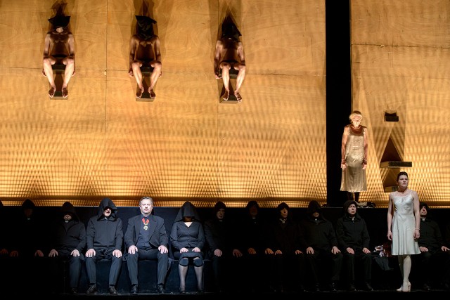 Oryginalna inscenizacja "Don Carlo" G. Verdiego w wykonaniu Litewskiego Narodowego Teatru