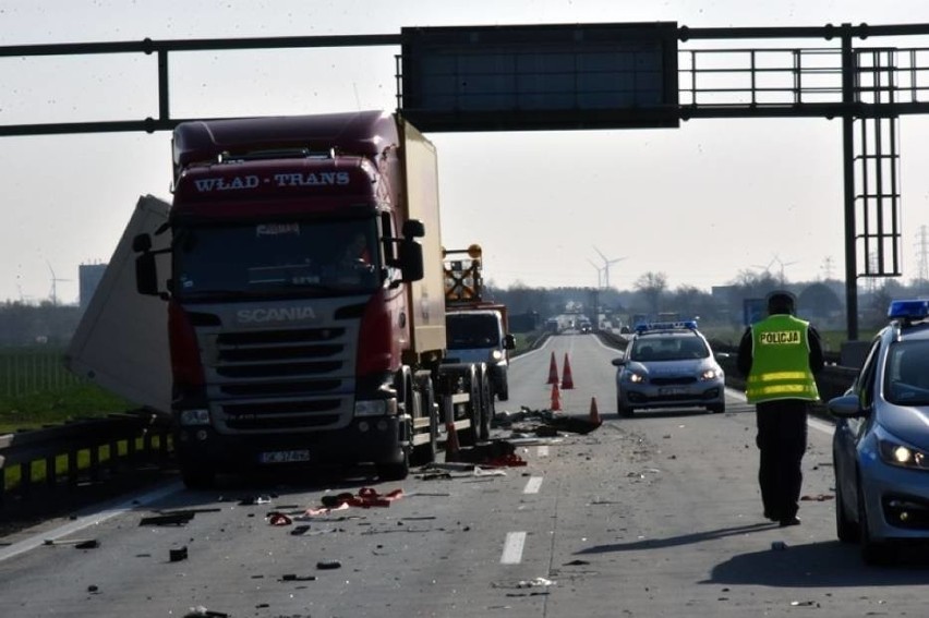 Wypadek ciężarówek na A4. Korek ma 9 km!       