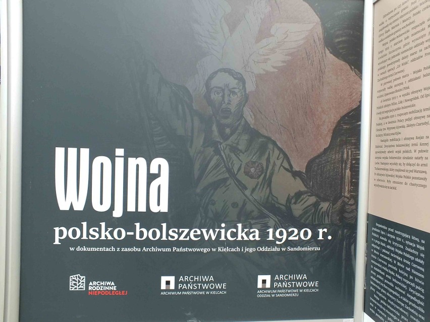 Na Narodowe Święto Niepodległości w Starachowicach wystawa o wojnie polsko- bolszewickiej [ZDJĘCIA]