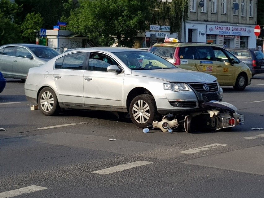 Wypadek na skrzyżowaniu Grabiszyńskiej i Zaporoskiej -...