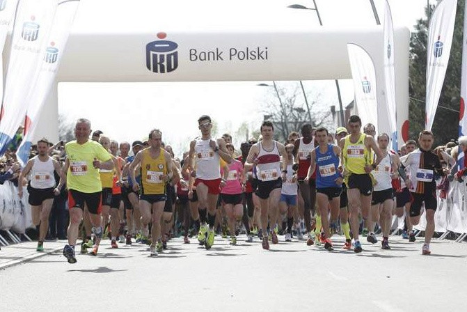 1300 osób pobiegło w VIII Półmaratonie Rzeszowskim. To rekord [ZDJĘCIA]