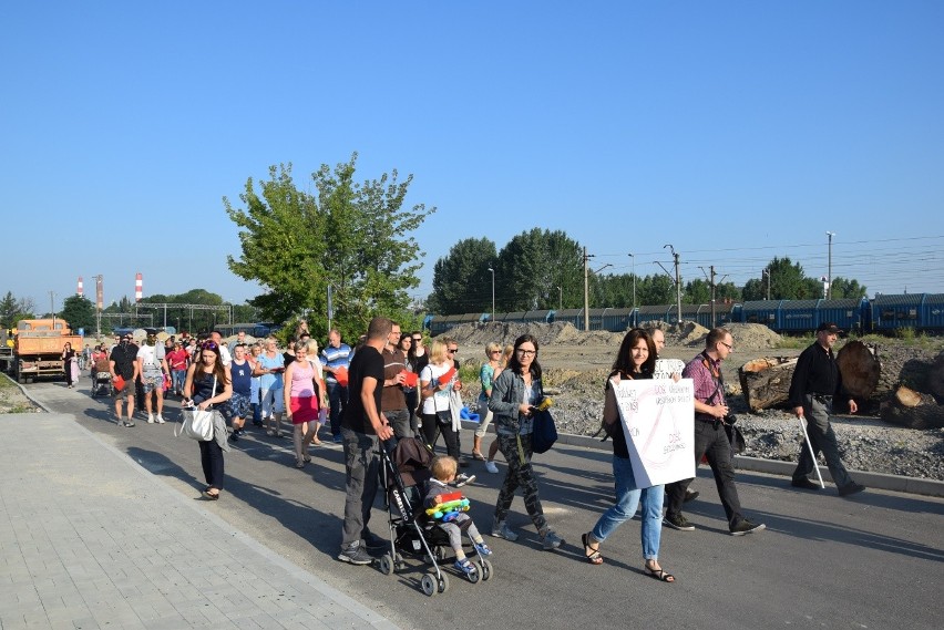 Około stu skawinian protestowało przeciw zatruwaniu...