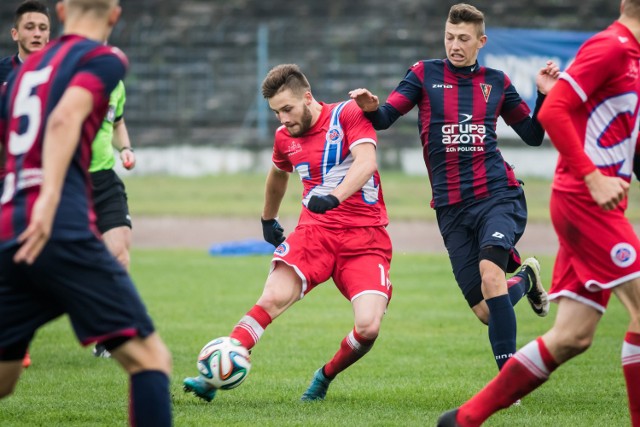 Nowym szkoleniowcem bydgoskiego Chemika (3. liga, grupa 2.) został Adrian Raszka.