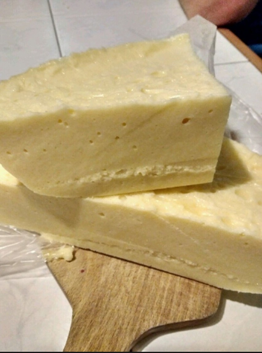 Ser krowi żółty - 35 zł/kg