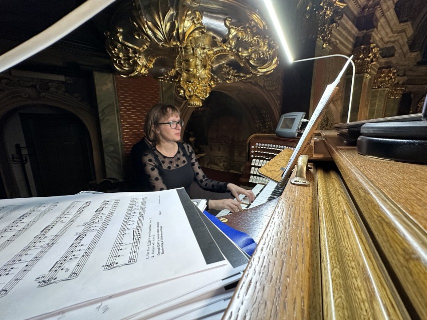 Niezwykły koncert w Archikatedrze Lubelskiej. Mirosława Cieślak zagrała na organach utwory z Tabulatury Jana z Lublina. Zdjęcia i wideo