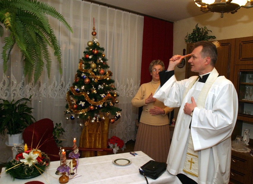 Każdy ksiądz przez przyjęcie urzędu posługiwania...