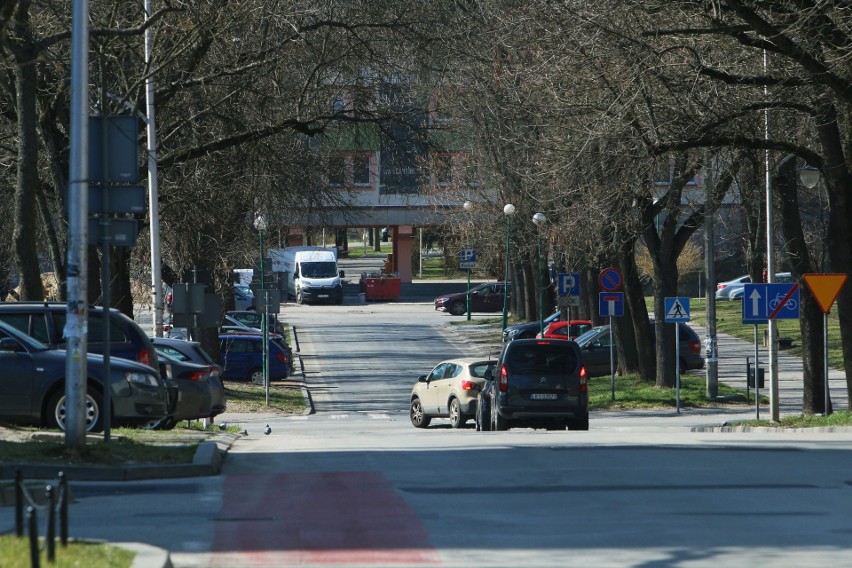 Zamknięty targ, dworzec bez pasażerów. Lublin w dobie koronawirusa