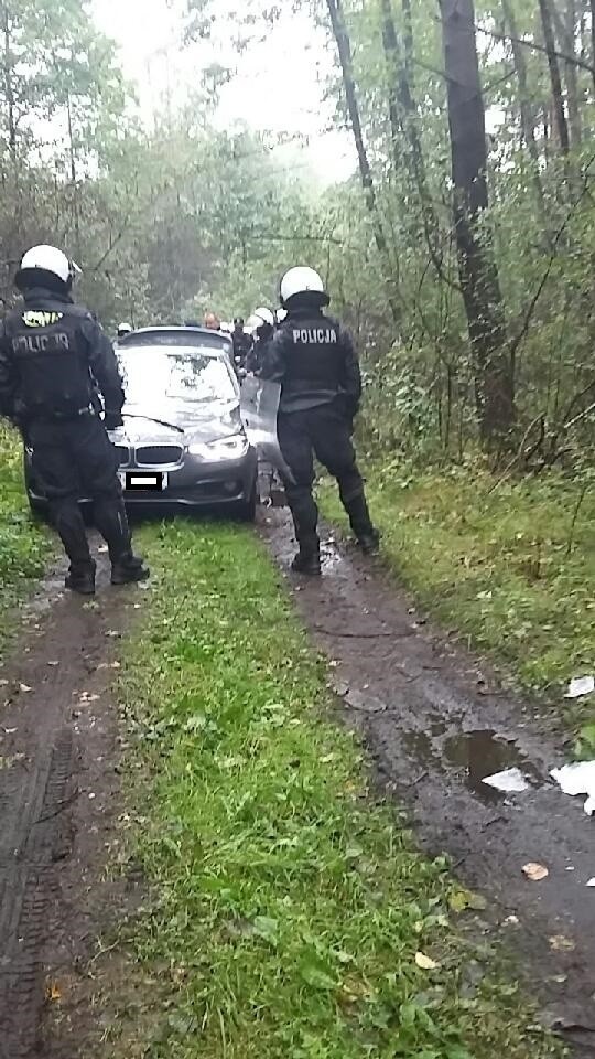 Ustawka kibiców Śląska, Rakowa, Lechii i Stomilu. Policjanci strzelali i użyli gazu