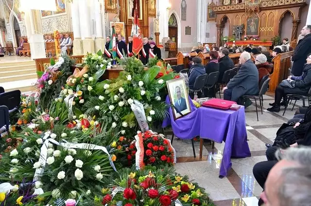 Tadeusz Wydra został pośmiertnie uhonorowany Krzyżem Oficerskim Orderu Odrodzenia Polski