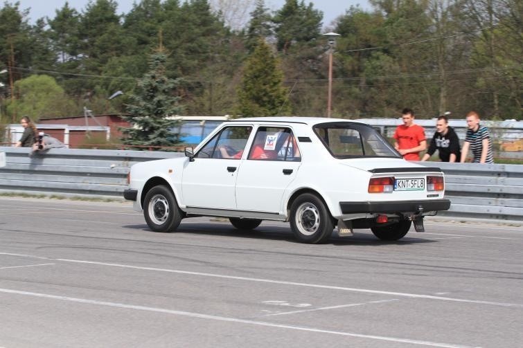 Klasyki motoryzacji na torze &quot;Kielce&quot; - zobacz...