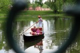 W Zamościu można poczuć się jak w Wenecji! W parku miejskim pojawiła się gondola