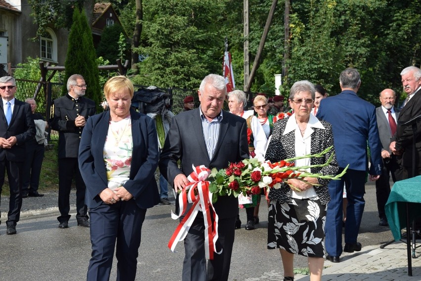 Wspomnienia z pacyfikacji Łaz. Poszli na tortury, ale nikt nie zdradził [ZDJĘCIA]