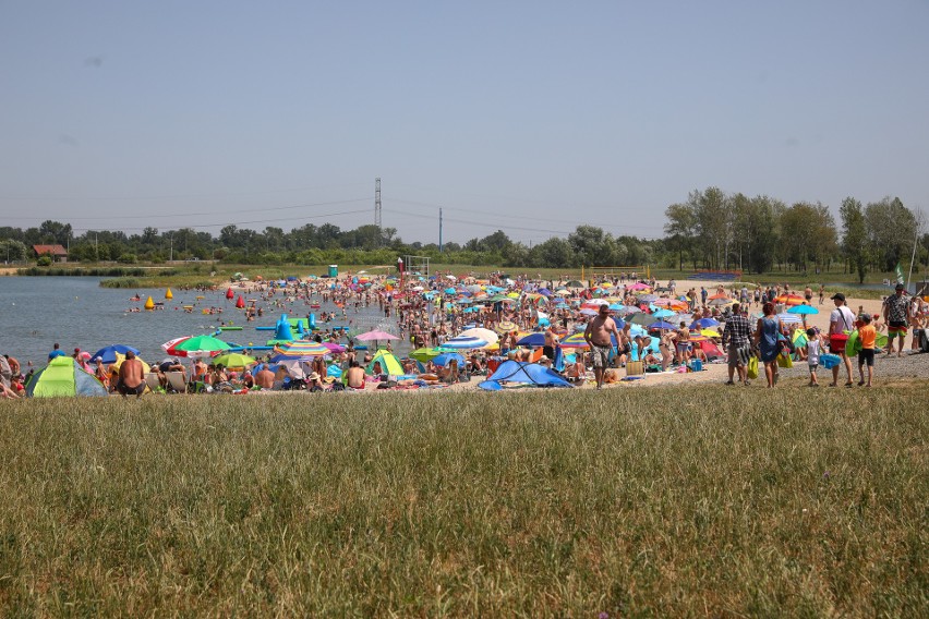 Kraków. Wielkie plażowanie w Brzegach, czyli nie tylko Bagry i Kryspinów