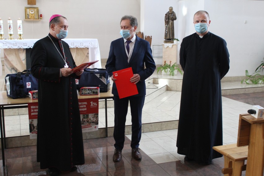 Szpital im. Jana Pawła II w Zamościu otrzymał nowe respiratory. Zobacz zdjęcia