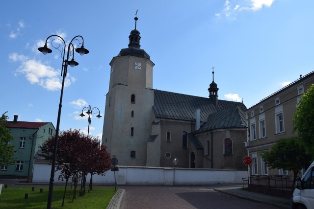 Powiat lubliniecki. Skandaliczna kradzież w kościele w Woźnikach. Ukradli naczynia i przedmioty kultu religijnego!