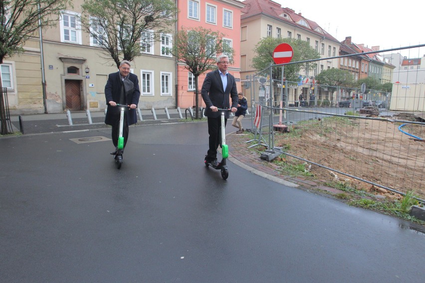 Od wtorku, 4 grudnia, można korzystać z elektrycznych...