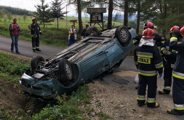 Do wypadku doszło w czwartek około godz. 11.30 na drodze tuż przed miejscowością Zalesie pod Przemyślem.