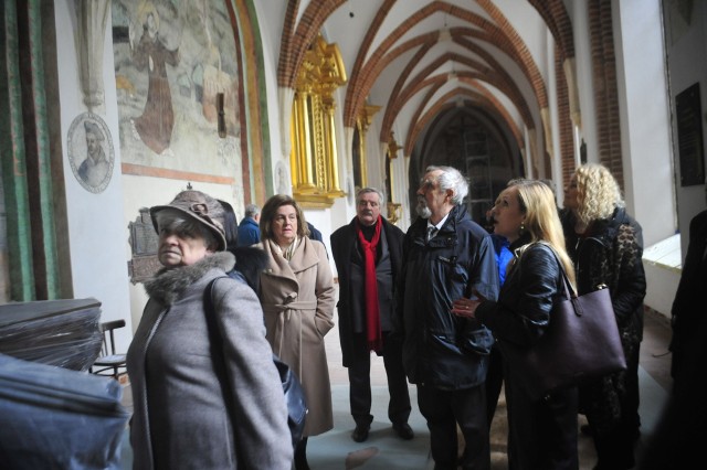 Ze wsparciem SKOZK skończy się w tym roku, we wrześniu, renowacja krużganków u franciszkanów. W poniedziałek członkowie SKOZK mogli zobaczyć efekty dotychczasowych prac