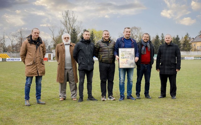 Jędrzejowska Akademia Piłkarska Naprzód oficjalnie otwarta. Będą się tu szkolić nawet 4-letnie maluchy.