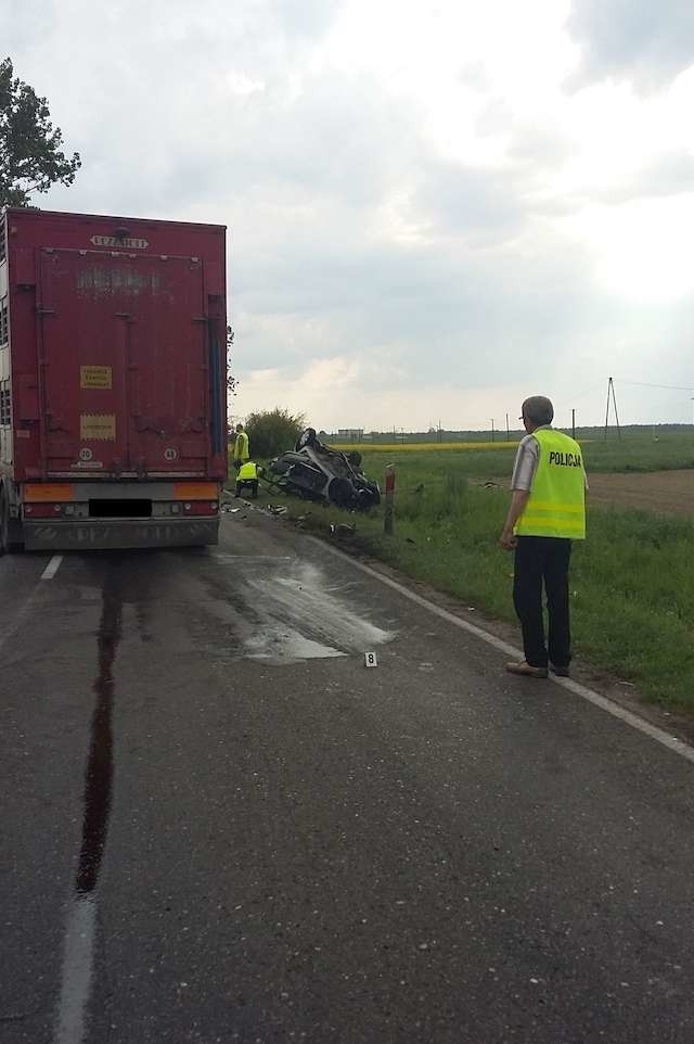 Na drodze krajowej nr 15 w Elzanowie (pow. golubsko-dobrzyński) doszło do tragicznego wypadku drogowego.