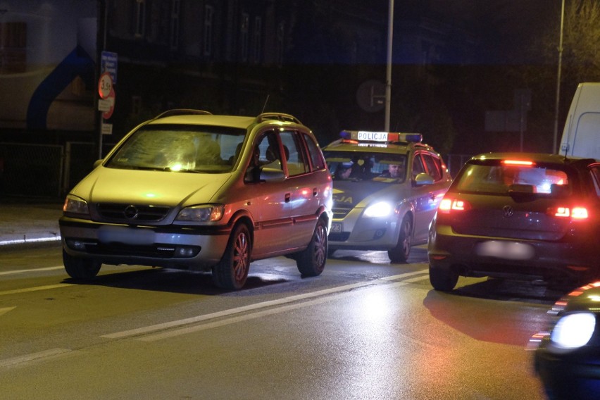 - Ze wstępnych ustaleń wynikało, że kierujący renault scenic...