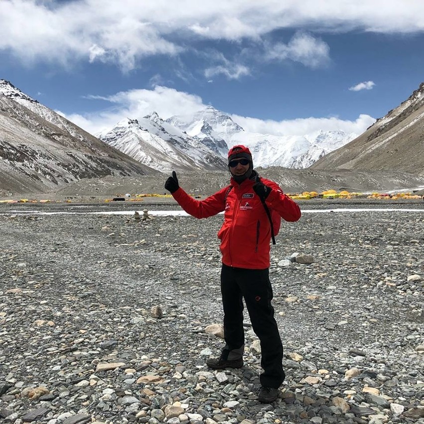 Kielecki przedsiębiorca i społecznik Kamil Suchański zdobył Mount Everest