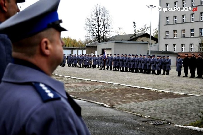 Mamy 85 nowych policjantów. Złożyli ślubowanie w Katowicach ZDJĘCIA