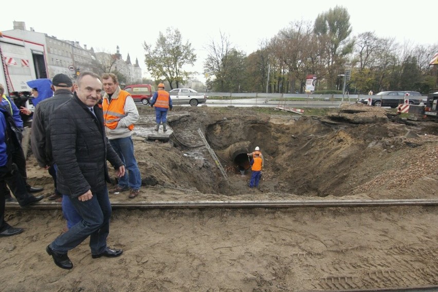 Wiceprezydent Adamski: Byłem w teatrze, gdy dowiedziałem się o awarii (ZDJĘCIA)