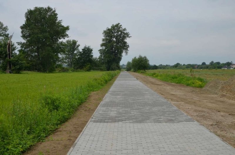 Kłaj. Nad Rabą rośnie gminny ośrodek wypoczynkowy, z kąpieliskiem, plażami, parkiem nauki [ZDJĘCIA]