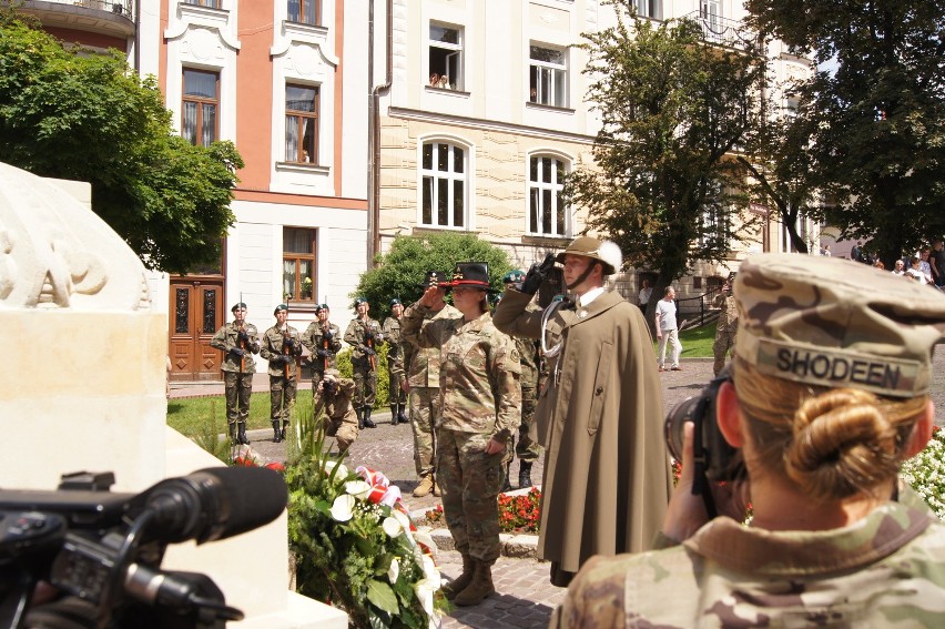 Amerykańscy żołnierze gorąco powitani w Tarnowie