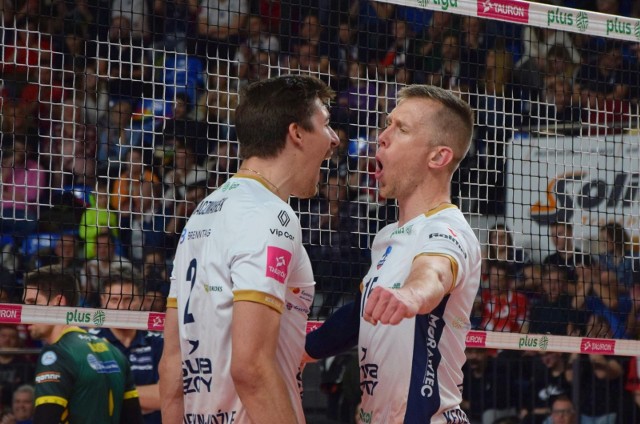 ZAKSA wciąż zajmuje 4. miejsce w tabeli PlusLigi, ale małymi krokami zbliża się do czołowej "trójki".