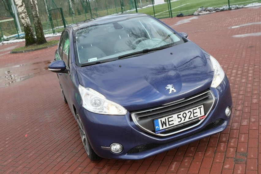 Peugeot 208