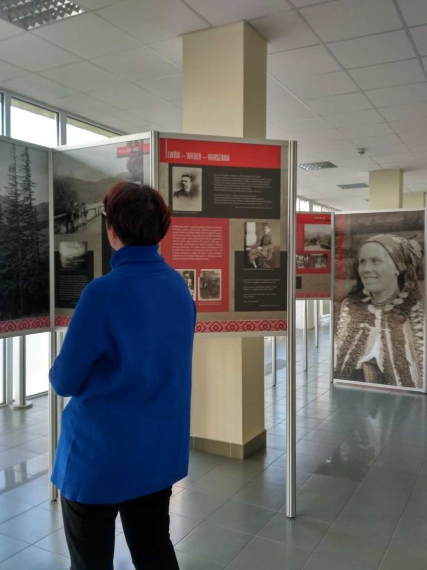 Ciekawa wystawa w bibliotece radomskiego uniwersytetu. Stanisław Vincenz kochał Huculszczyznę 