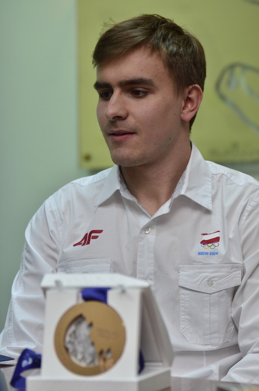 Jan Szymańskim jest pierwszym w historii medalistą igrzysk...
