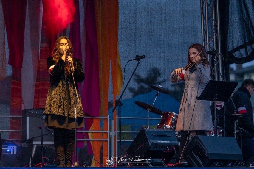 Tarnobrzeg. Wzruszający koncert "Wolność. Kocham i rozumiem". Zagrali dla Niepodległej 