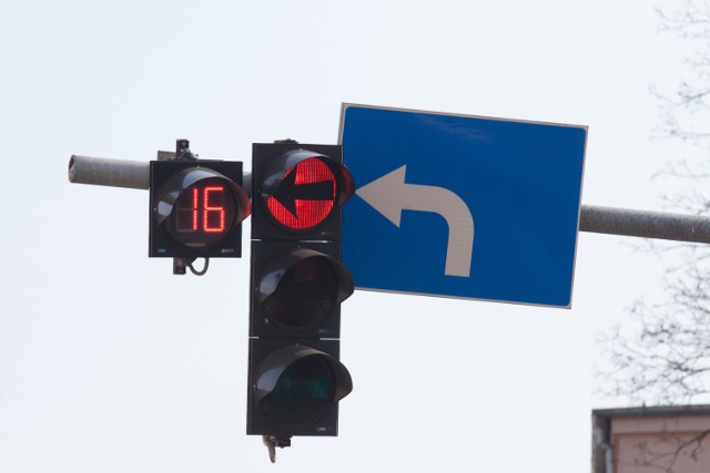 Sygnalizatory mierzące czas są w Opolu na dziewięciu skrzyżowaniach. Kierowcy oraz piesi bardzo je sobie chwalą.