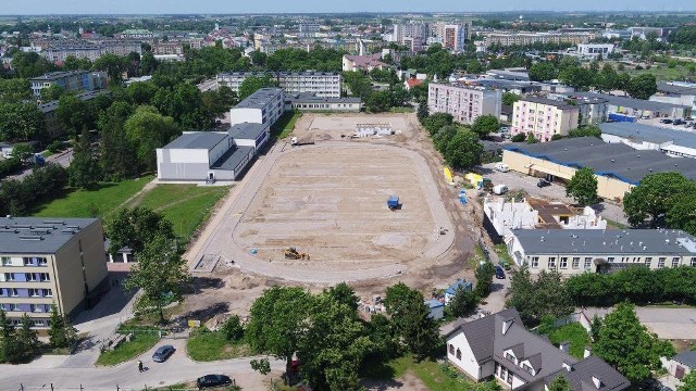 budowa boiska przy Zespole Szkół Technicznych – termin realizacji to 31 sierpnia 2019 r.