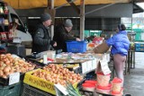 Wtorek na targowisku w Koszalinie. Zobacz, co można znaleźć na stoiskach [ZDJĘCIA]