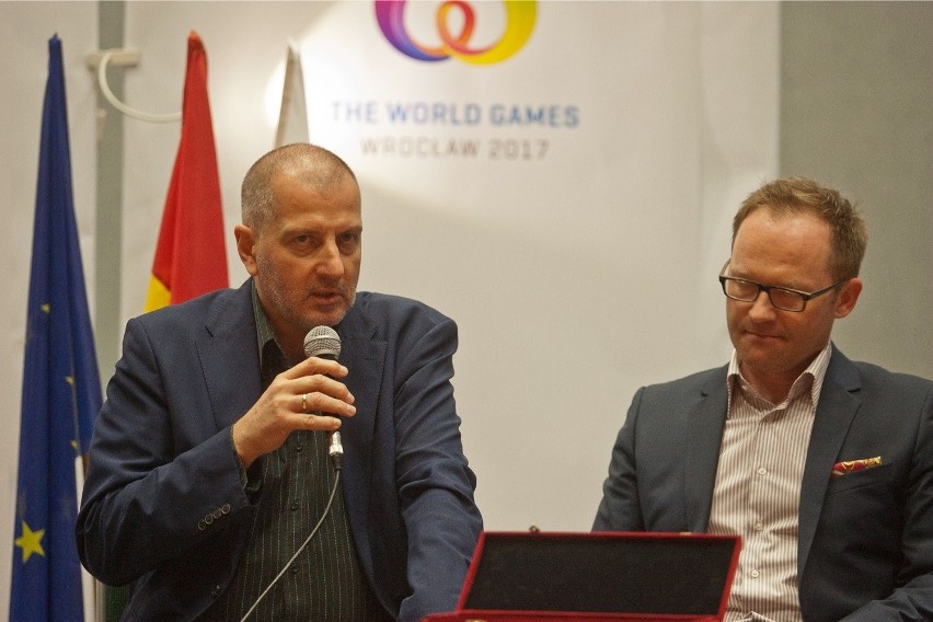 Wrocław: Rafał Dutkiewicz promował World Games w gimnazjum (ZDJĘCIA)