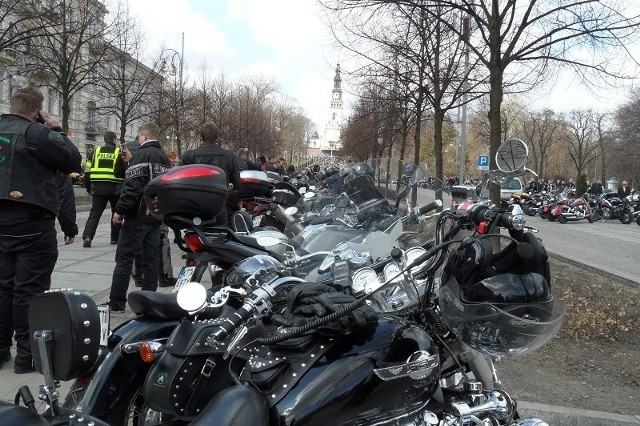 Motocykliści na Jasnej Górze. Zlot Gwiaździsty