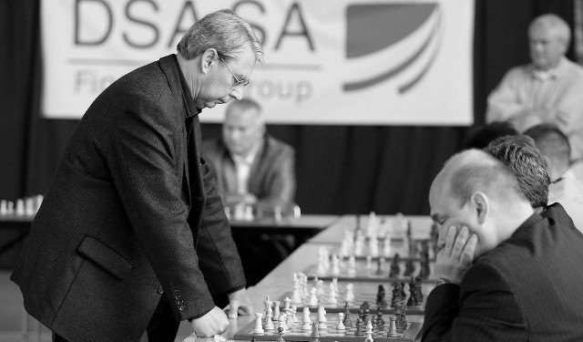 Włodzimierz Schmidt wielokrotnie brał udział też w symultanach szachowych.