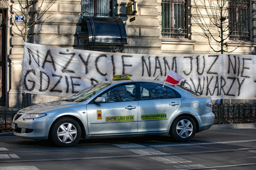 Protest taksówkarzy w Krakowie, środa 25.11