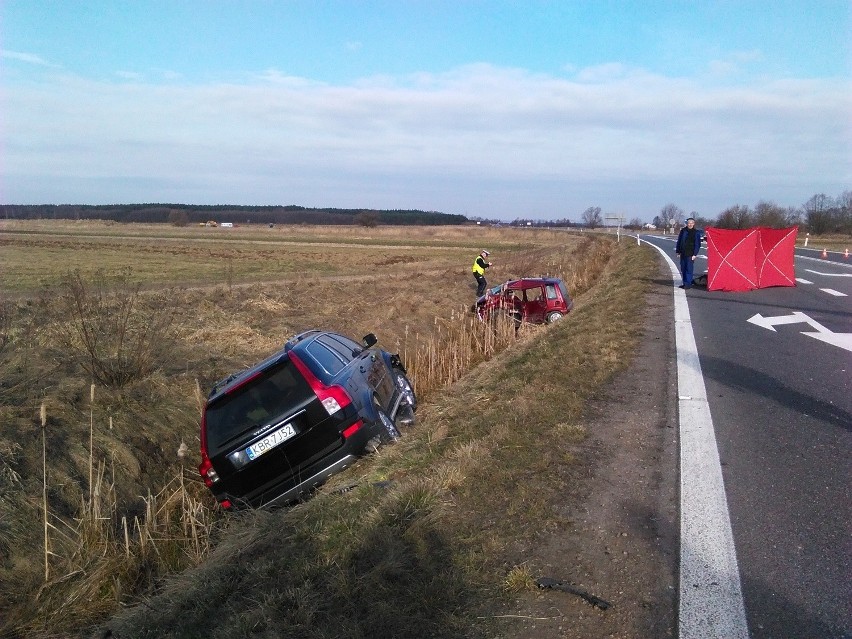 Tragiczny wypadek w Niedzieliskach. Dwie osoby nie żyją [ZDJĘCIA, WIDEO]