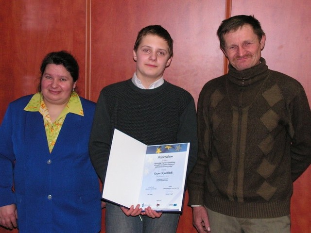 Kacper Skwarliński z rodzicami