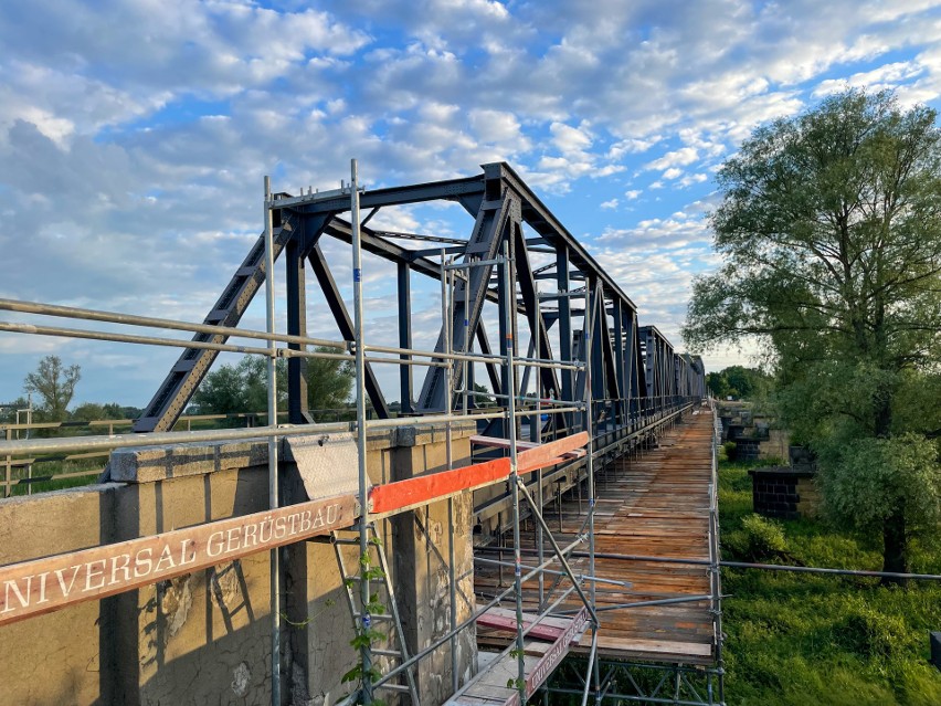 Niemiecka strona mostu Siekierki – Neurüdnitz dostępna jeszcze w czerwcu. Zobacz zdjęcia z budowy